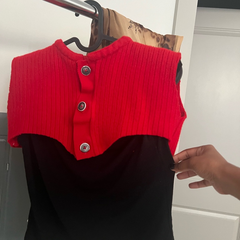 100% virgil wool heart crop cardigan